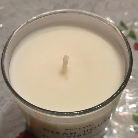 Nwt White Barn Clean House Vibes Candle - Picture 3 of 3